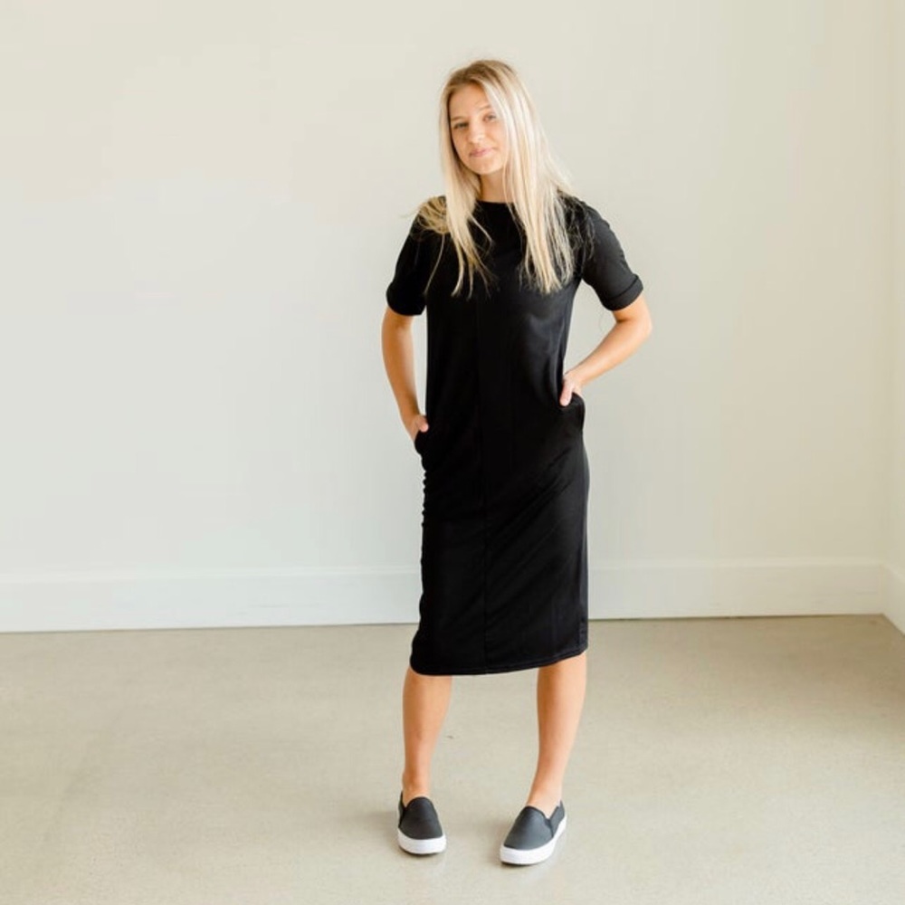 Elly Black Zipper Back Midi Dress - Picture 6 of 15